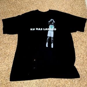 VINTAGE BOSTON CELTICS BASKETBALL TEE